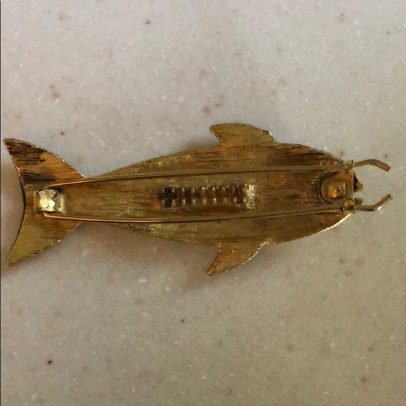 Fish Barrett - Picture 3 of 4